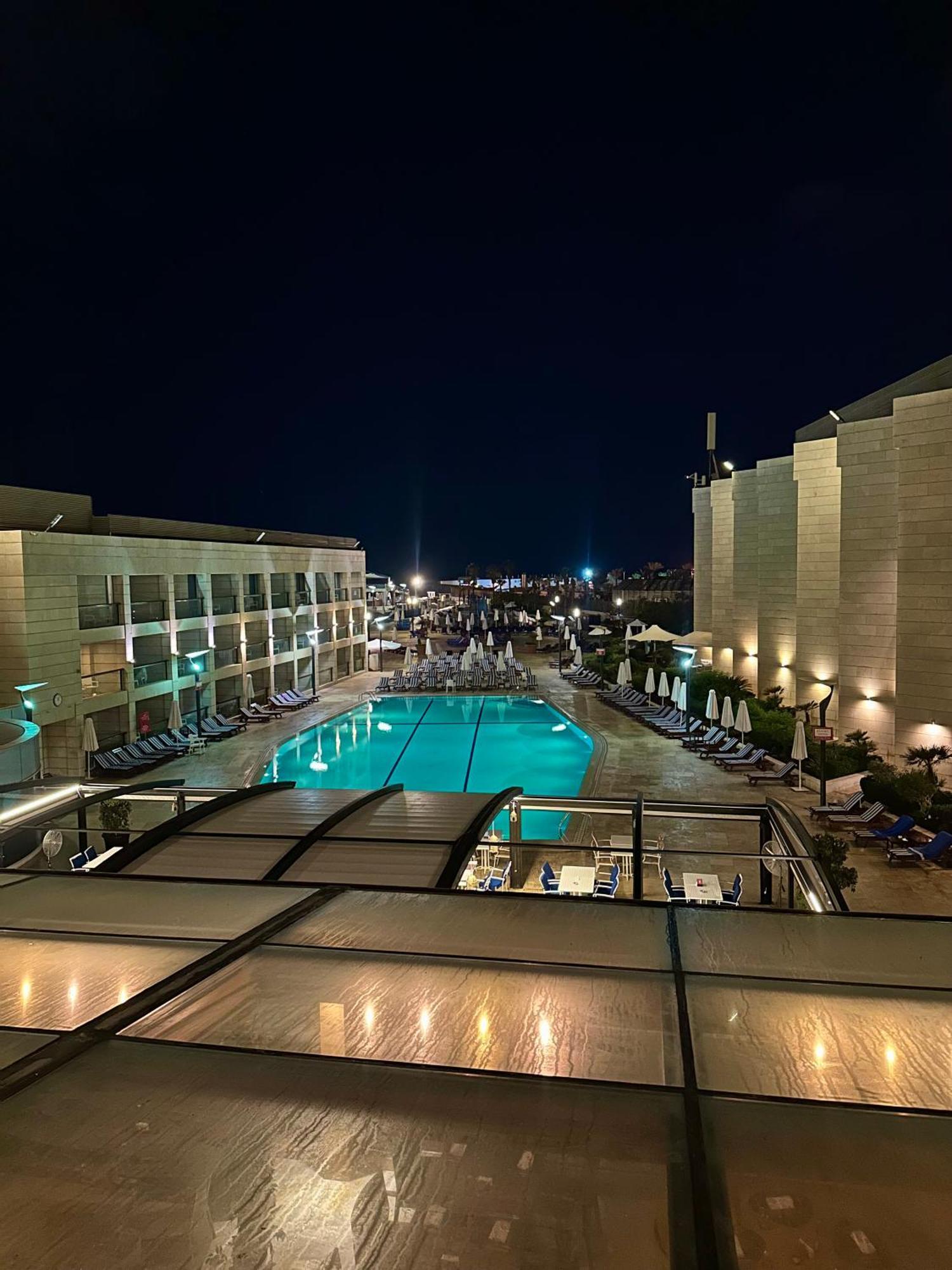 Coral Beach Hotel And Resort Beirut Exterior photo